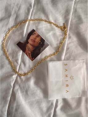 Sahira Taylor Toggle Chain